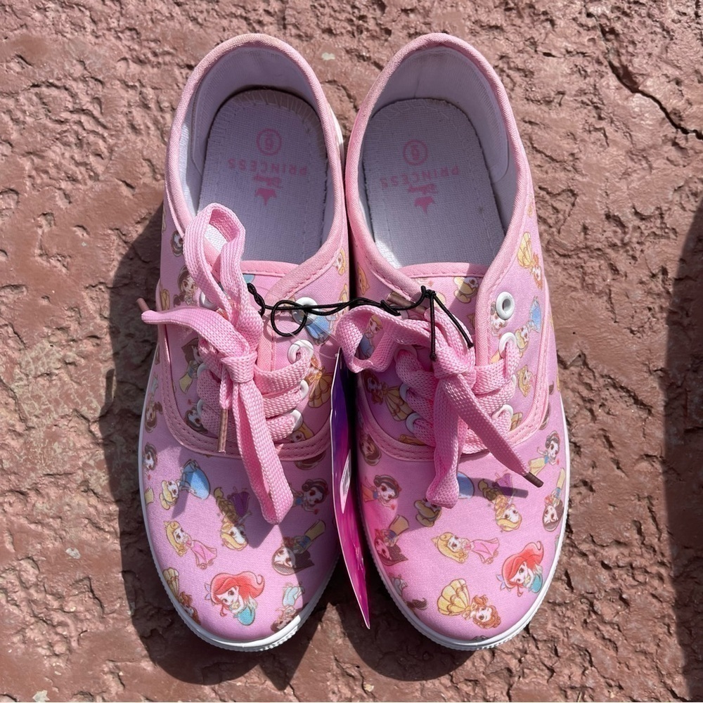 DISNEY PRINCESS CHIBI LACE-UP
SNEAKERS women size 6 new with tags - Picture 4 of 8